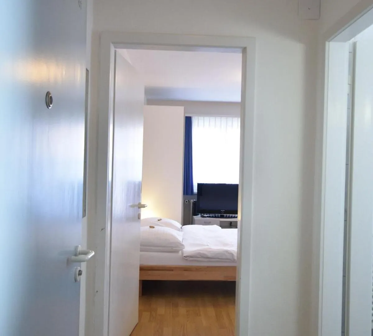 Very Central Studio - Crown 41 Zurich
